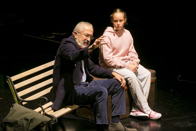 Geschichtenerzähler und Zuhörerin Markus Vögel und Eva Nagel.JPG