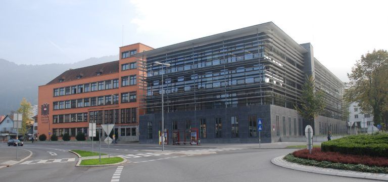 HTL-Bregenz_Reichsstr4_1600x751px_300dpi (1).jpg
