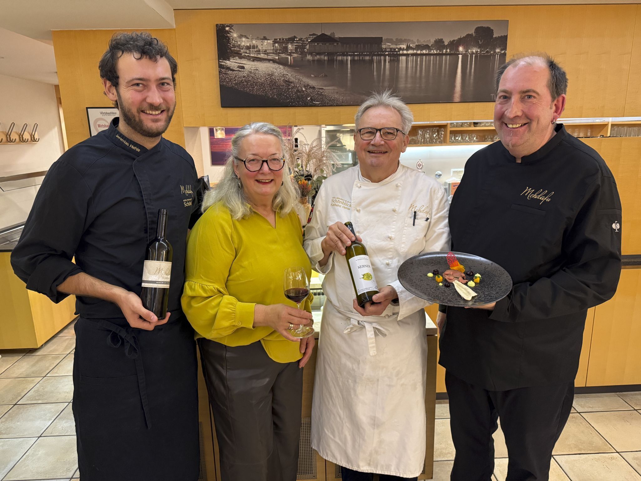 Jeremias, Monika und Karlheinz Hehle sowie Küchenchef Martin Wehle luden zum _Wilden Eichenberg_ Menü
