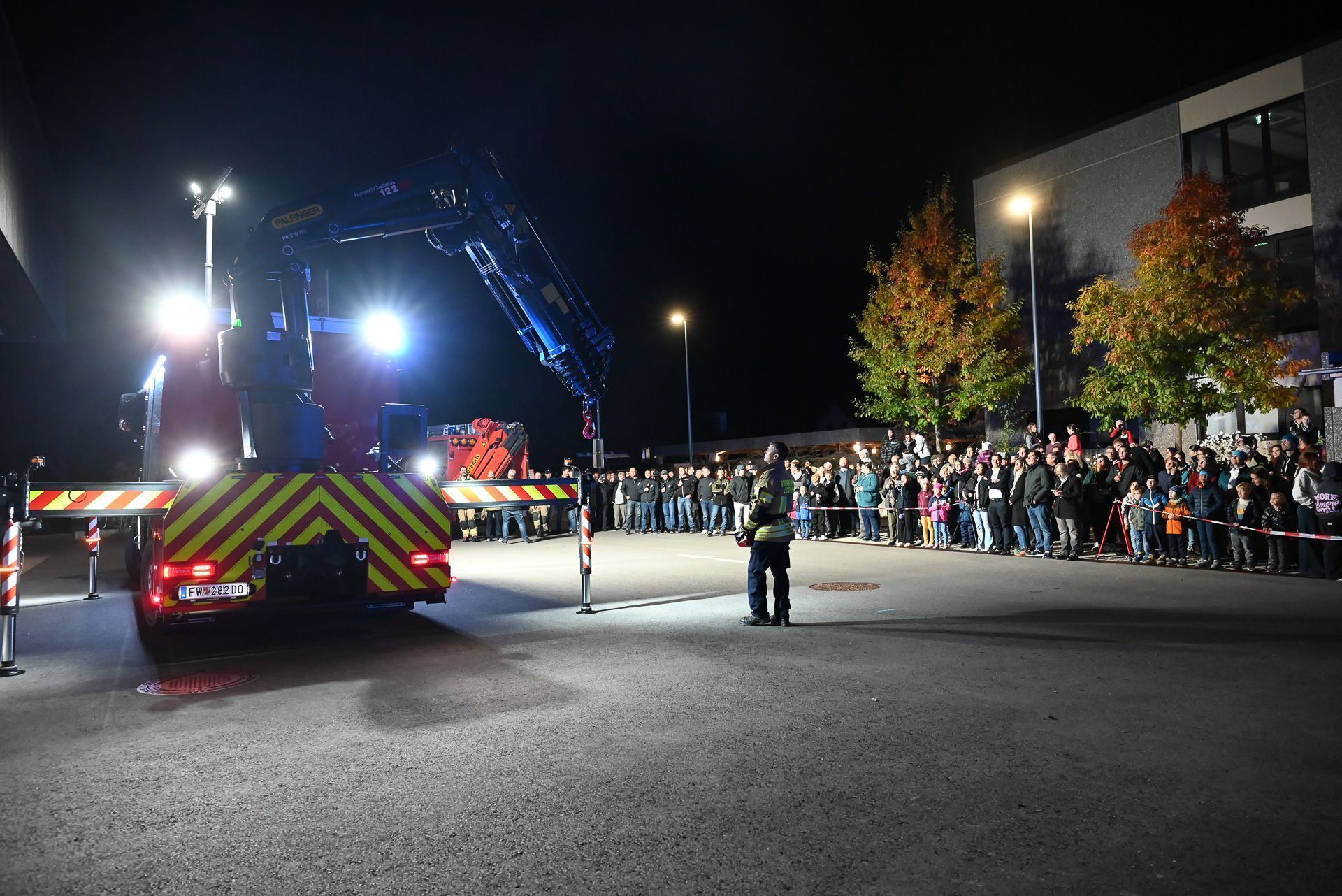 Feuerwehrkommandant Jürgen Hämmerle präsentierte das neue SRF.