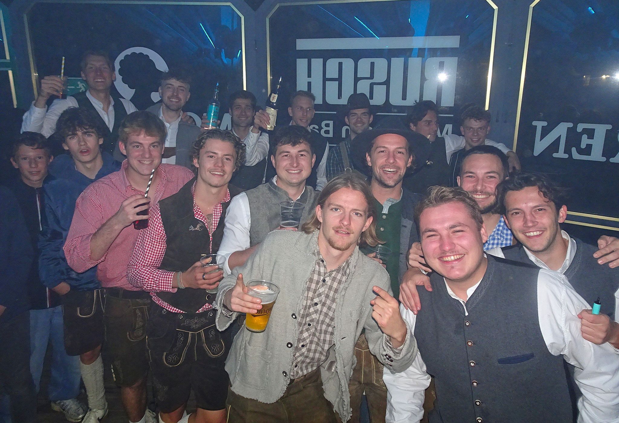 Auch in Sachen Party Meisterklasse - die Admiraner ließen es beim Oktoberfest wieder ordentlich krachen. 