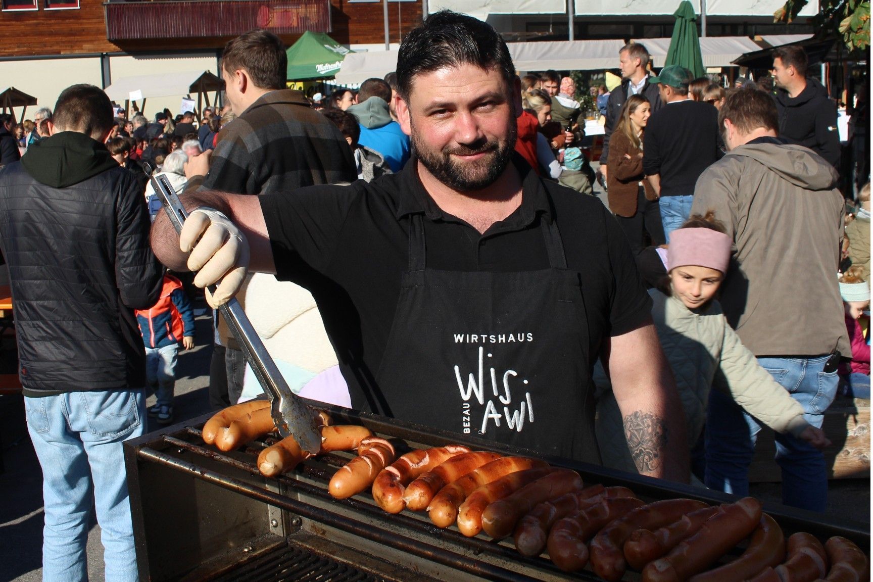 Beim Gallomat arbeiten Handel, Gastronomie und Vereine zusammen – das Wirtshaus Wisawi kam den Marktbesuchern sogar im wahrsten Sinne des Wortes „entgegen“.