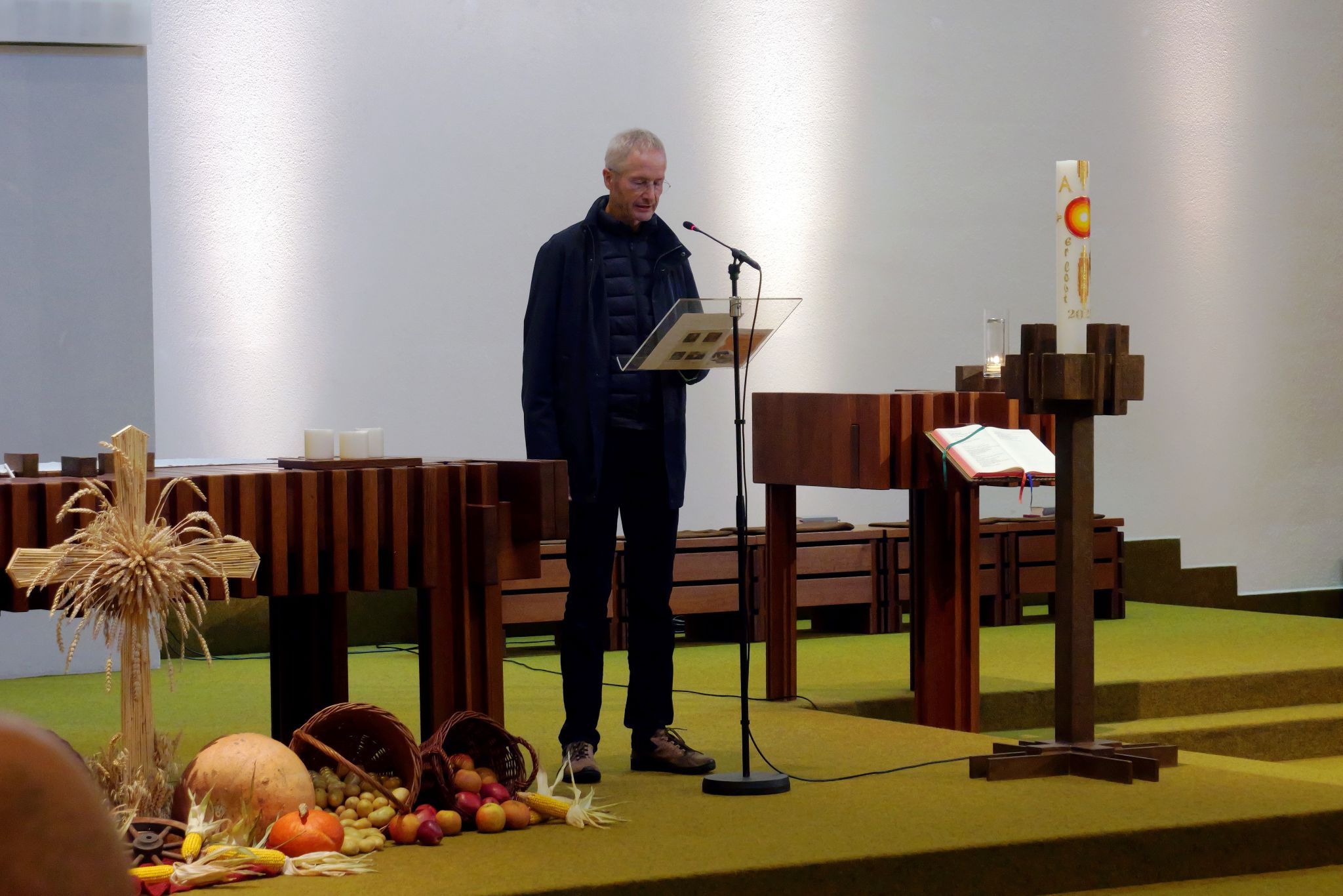 Richard Sonderegger führte souverän und charmant durch den Abend.