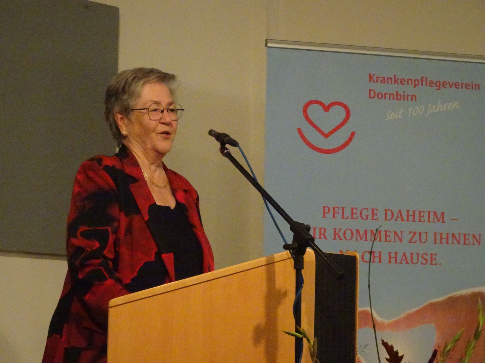 Obfrau Elisabeth Ruepp bedankte sich bei den engagierten Mitarbeitern und dankte für die gute Zusammenarbeit.