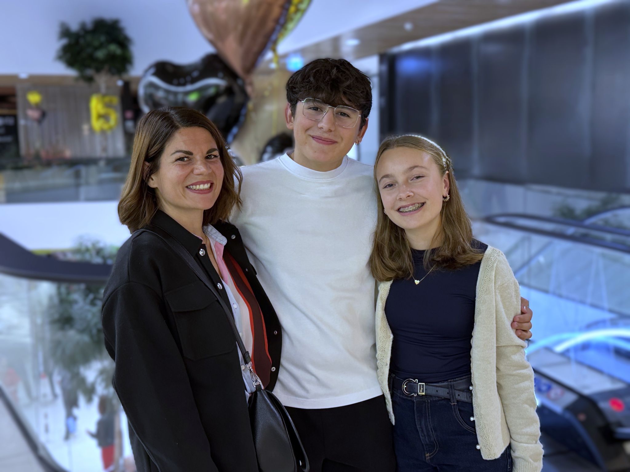 Lisa Schöch mit Giuliano und Johanna Jankovsky.