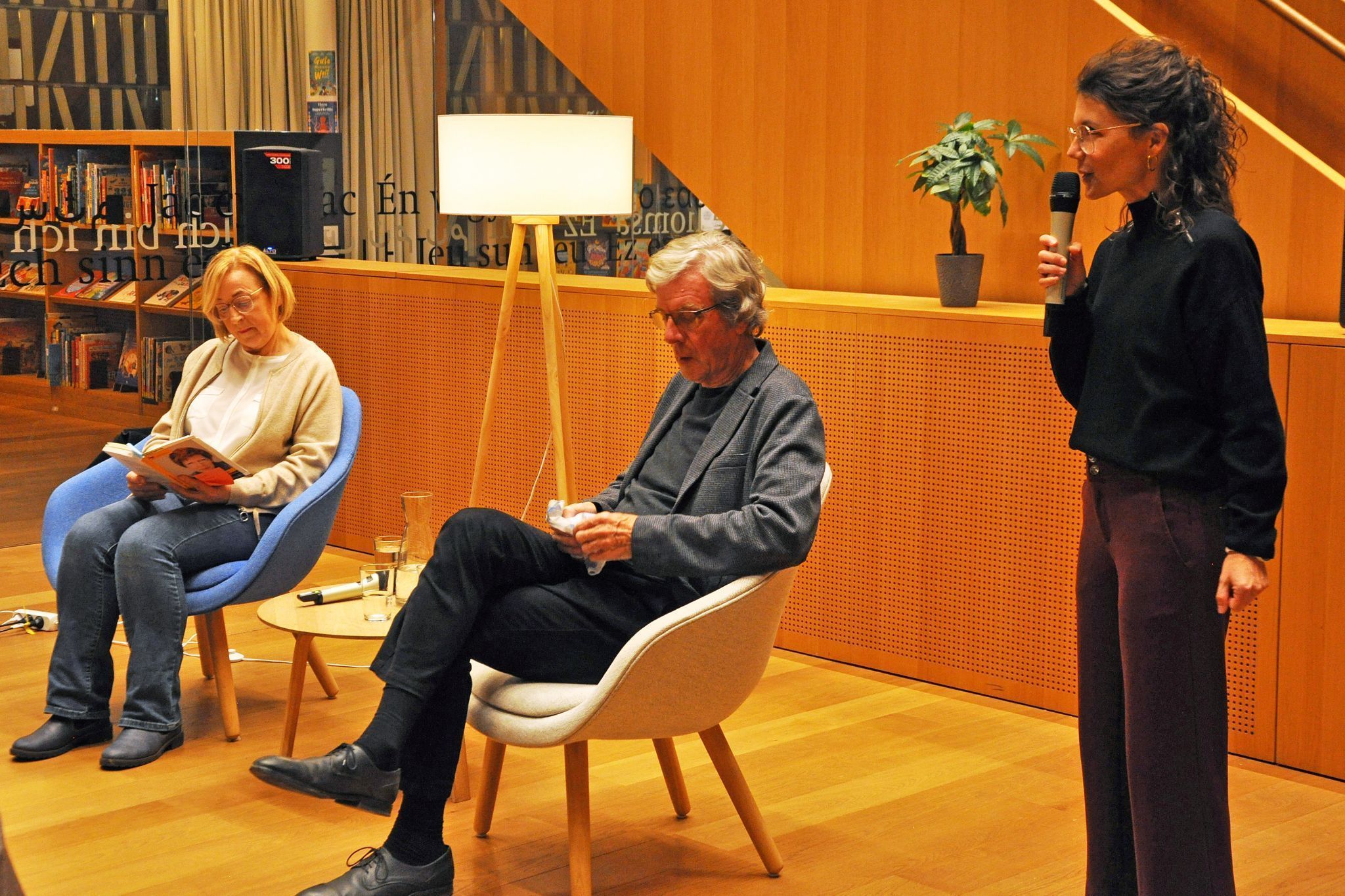 Christina Üblackner-Mäser stellte das Angebot der Aktion Demenz vor.