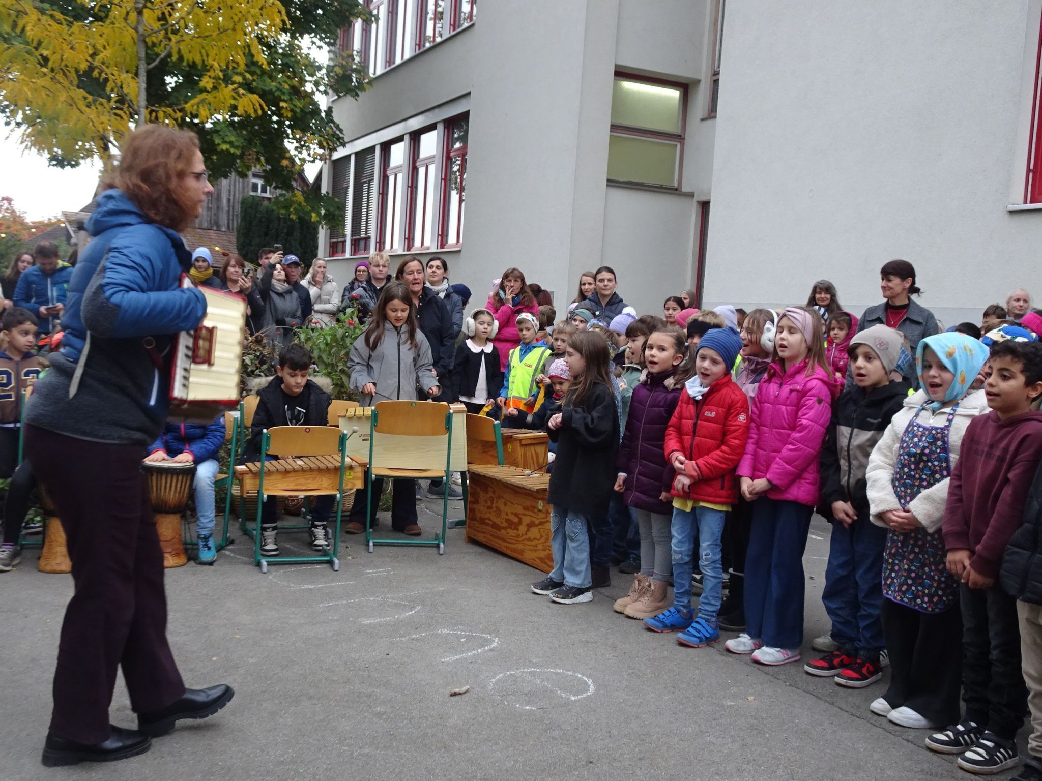 Musikalisch ging es für die Kinder der VS Leopold Richtung Herbstferien.