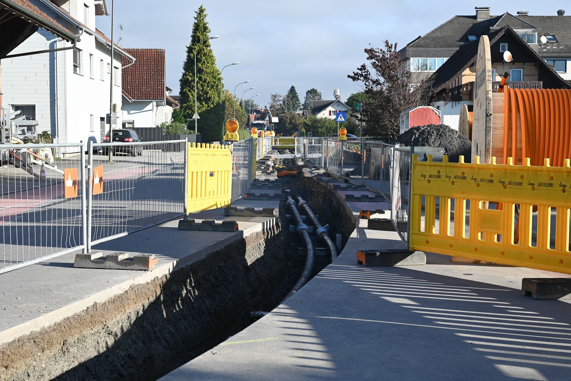 Im Moment herrscht in der Rotkreuzstraße noch eine Baustelle. Hier verlegt die Kelag ihr Fernwärmenetz.