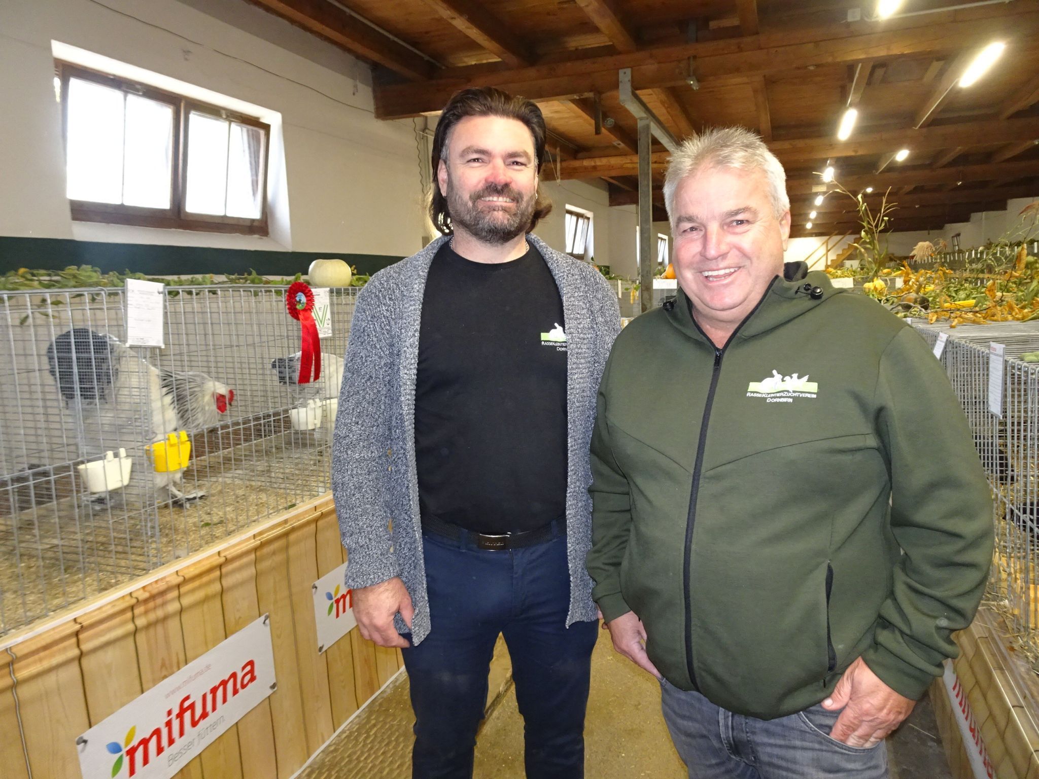 Die Kleintierzüchter Christoph Spiegel und Martin Wohlgenannt freuten sich über die gelungene Ausstellung und zahlreich prämierte Tiere.