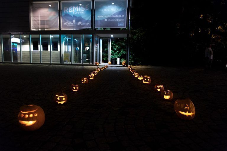 Blut, Spannung und Schaudern