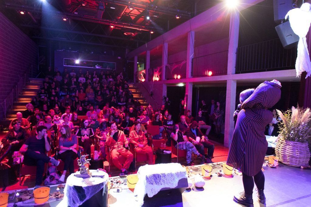 Blut, Spannung und Schaudern