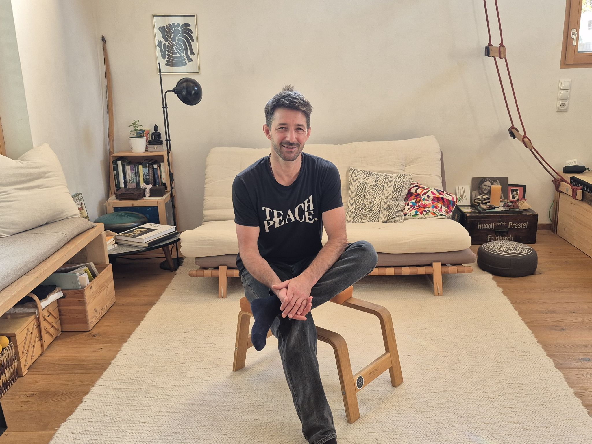 Simon Kathan hat nach der Ringerkarriere eine andere Art der Bewegung für sich entdeckt – AcroYoga.