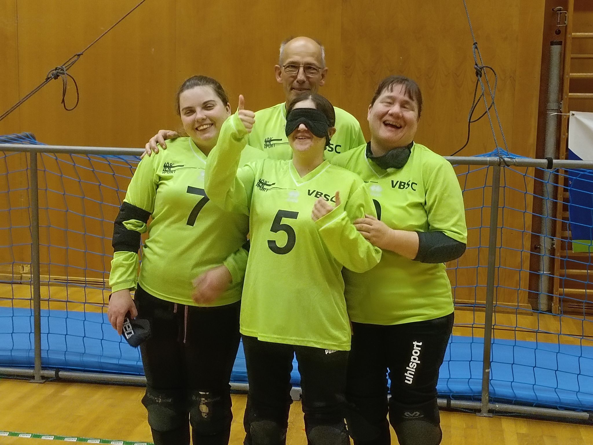 Das VBSC-Damen-Team freute sich über den zweiten Platz beim Torball-Turnier.