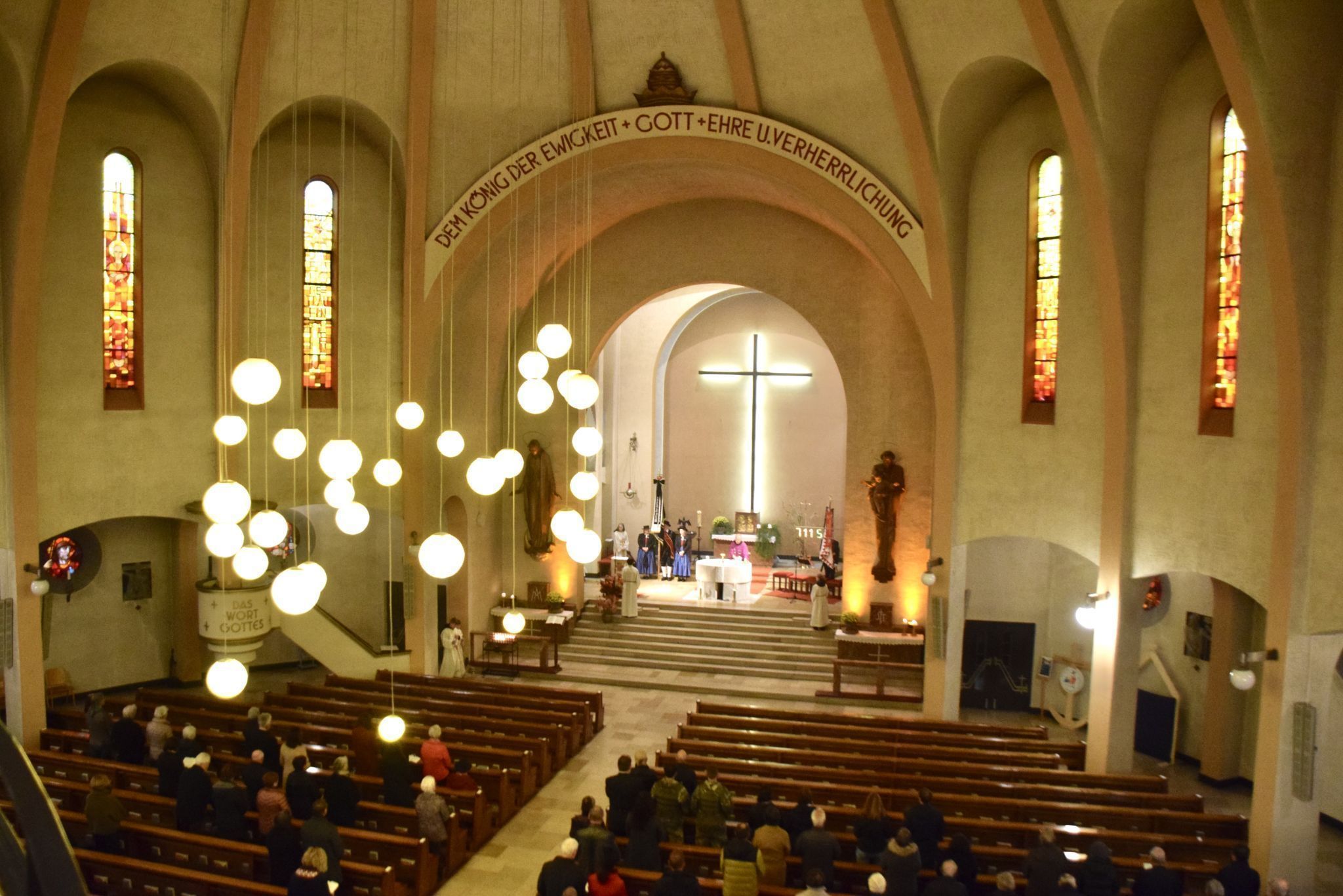 Die Allerseelenmesse in der Heilig-Kreuzkirche in Bludenz fiel in diesem Jahr auf den Seelensonntag.