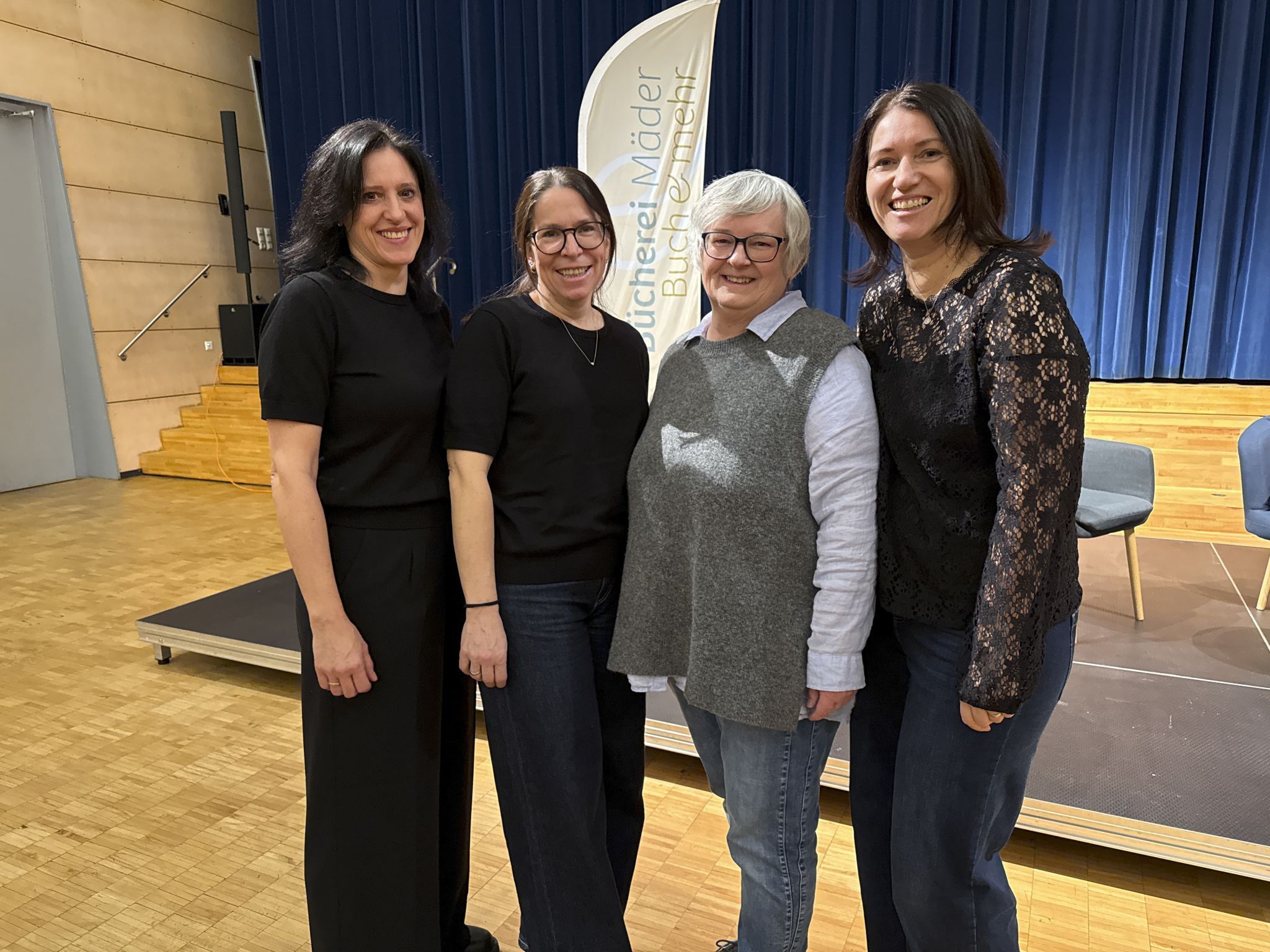 Bücherei Mäder-Team als Gastgeber/ Andrea Lamprecht, Petra Czelecz-Lutz, Elke Waldburger und Melanie Huber