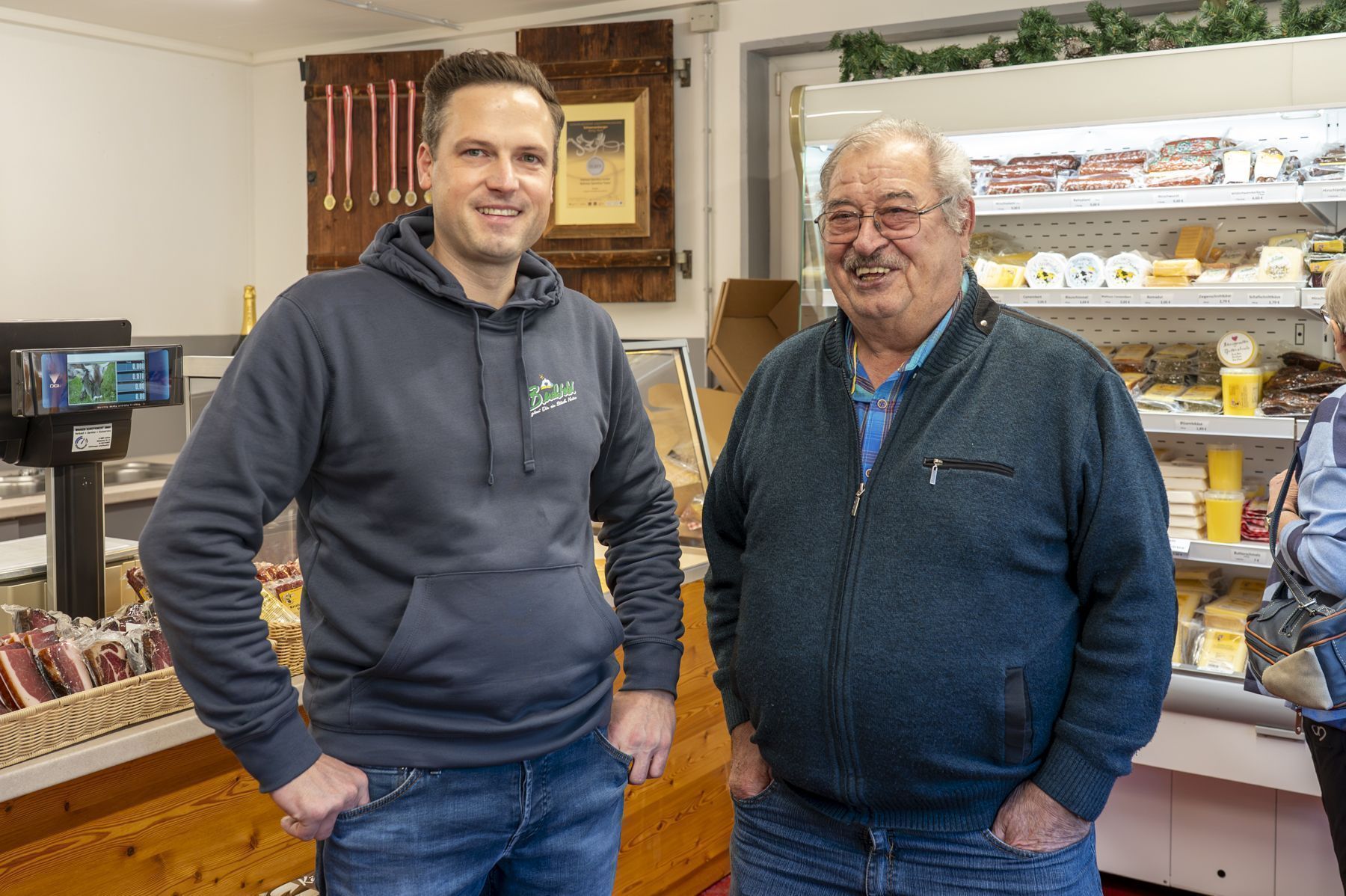 Auch Hubert Klauser war unter den interessierten Besuchern bei der Neueröffnung