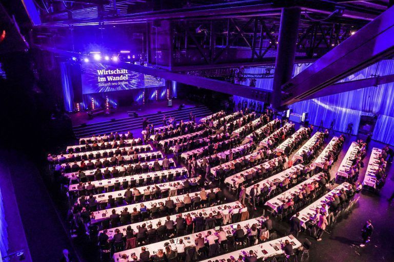 Wirtschaftsforum: "Deutschland steht an einem Wendepunkt"