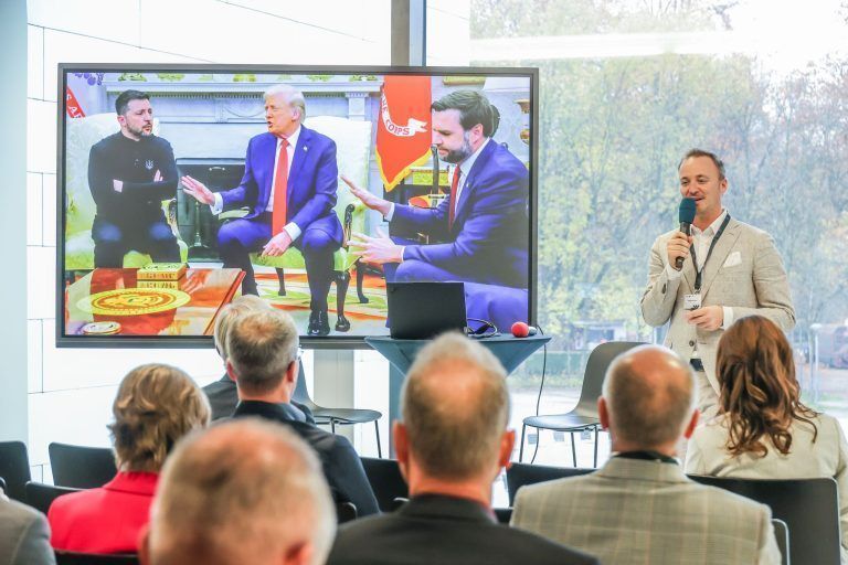 Wenn Geopolitik zum Geschäftsrisiko wird: Ulrike Franke beim Wirtschaftsforum
