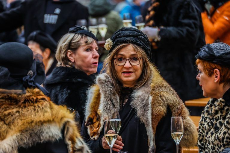 Ganz ohne Gans, aber mit viel Pelz: Dornbirn im Martinimarktfieber
