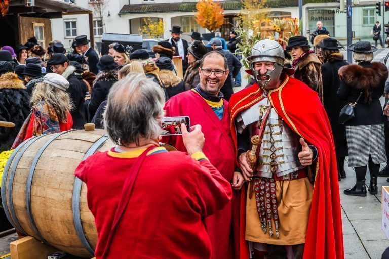 Ganz ohne Gans, aber mit viel Pelz: Dornbirn im Martinimarktfieber