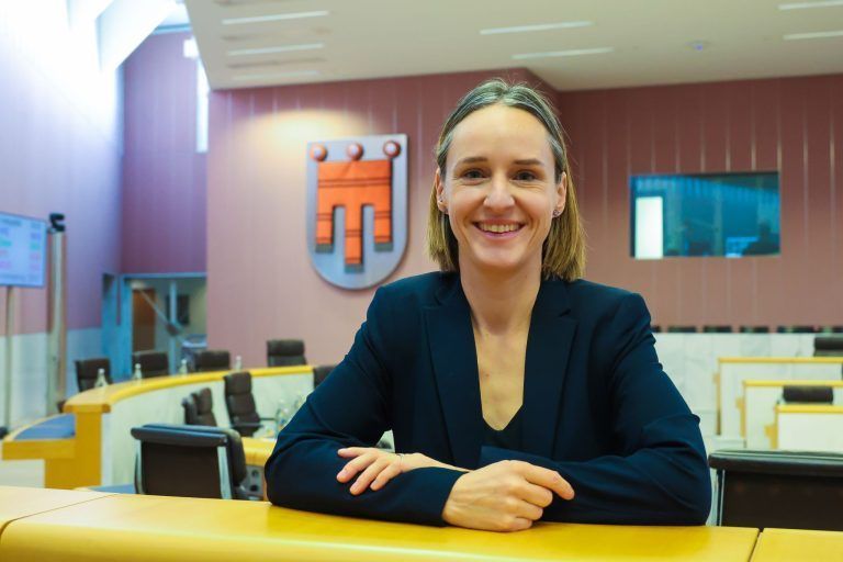 Neue Dolmetscherin für Gebärdensprache im Vorarlberger Landtag