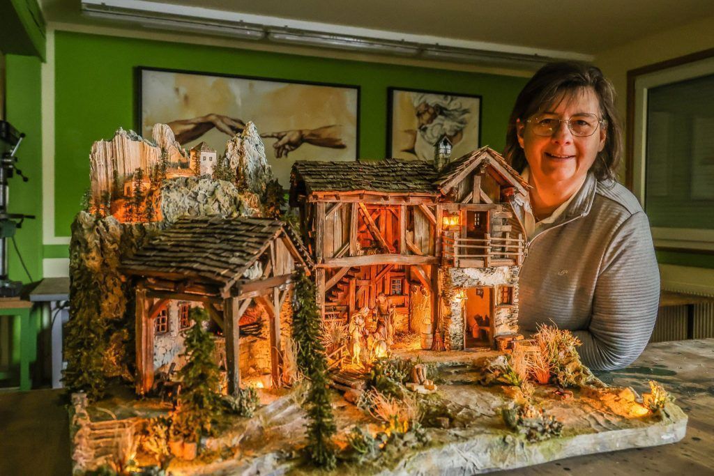 „Ich bin immer so stolz, dass ich weinen könnte“ – Krippenausstellungen im Advent