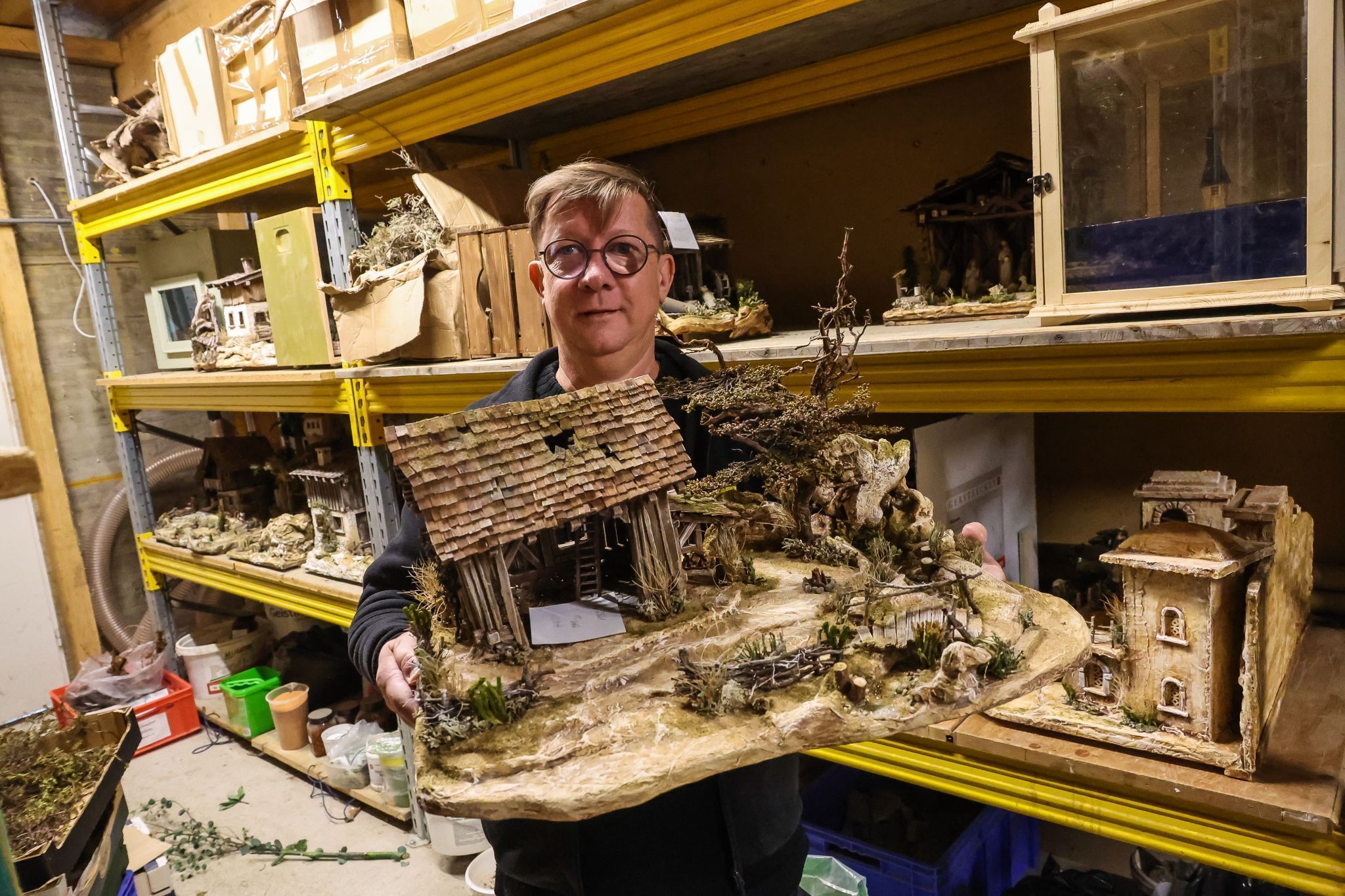 „Ich bin immer so stolz, dass ich weinen könnte“ – Krippenausstellungen im Advent