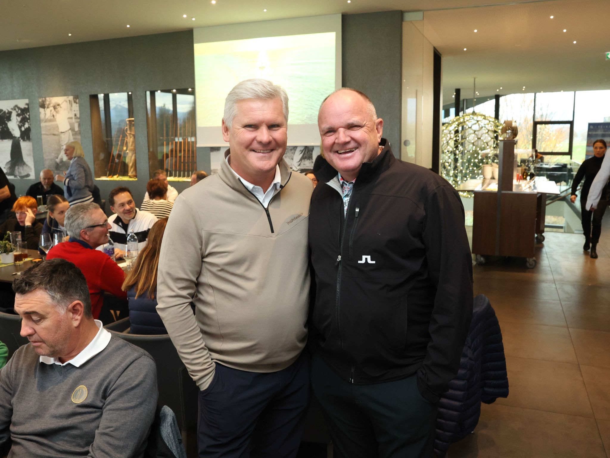 Klaus Baldauf (Nägele) und BM Wolfgang Mähr.