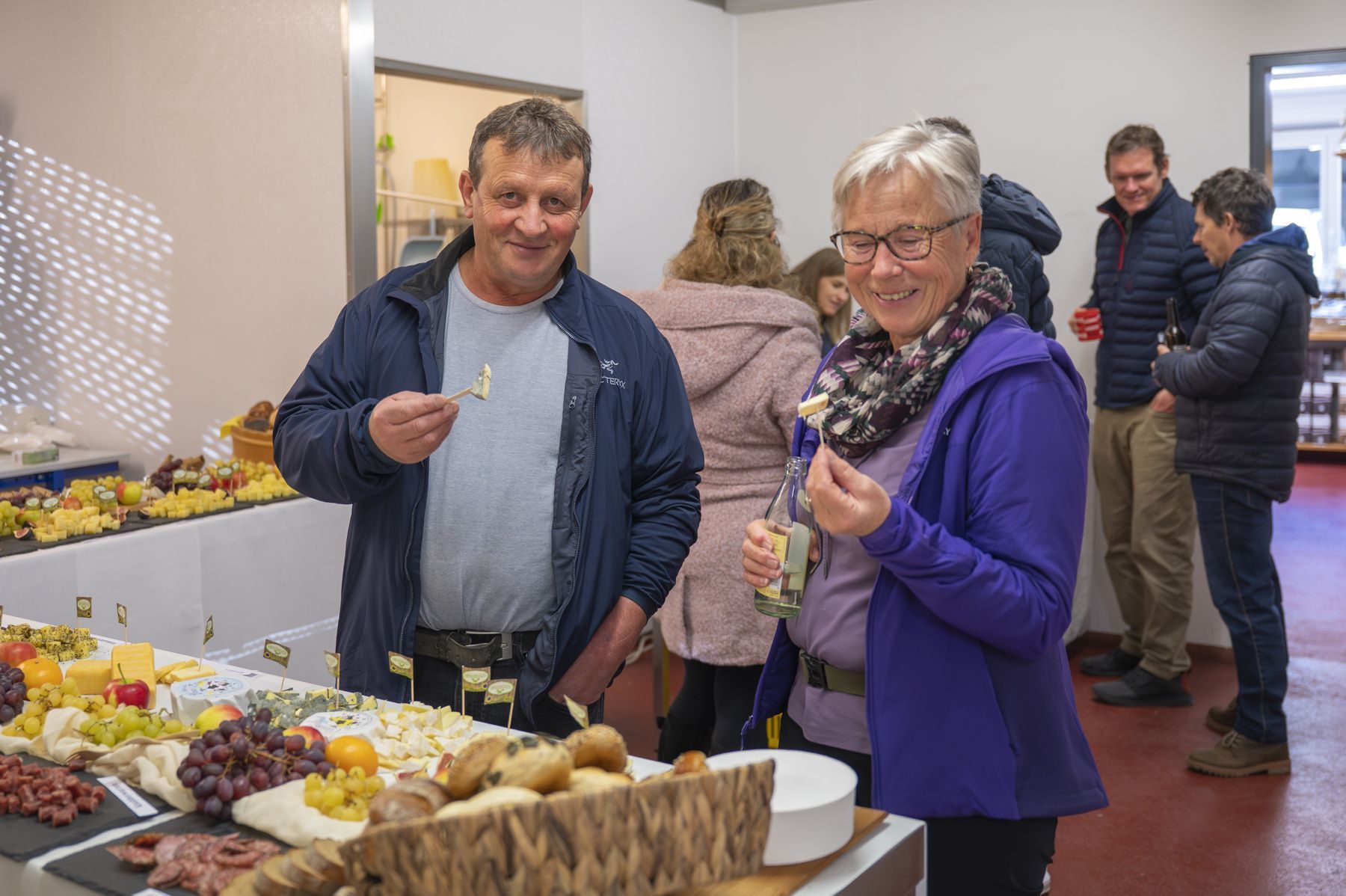 Bürgermeister Seftone Schmid - ein überzeugte Feinkost-Tester
