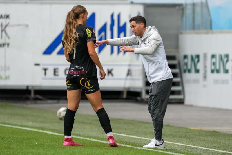 Trainer Markus Spiegel mit Brigitta Pulins.