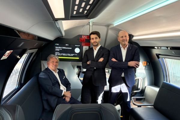 Westbahn erweitert Flotte um vier Doppelstockzüge