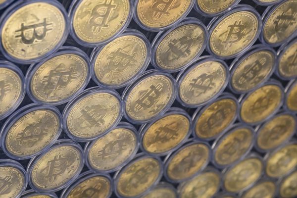 Bitcoin fällt unter 90.000 US-Dollar