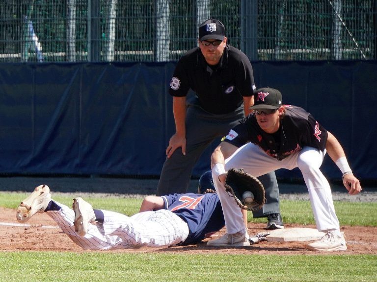 Die Sonntagspartie war dann eine klare Sache für die Gäste aus Wr. Neustadt. - Diving Ducks gleichen gegen Dornbirn Indians aus - Diving Ducks gleichen gegen Dornbirn Indians aus