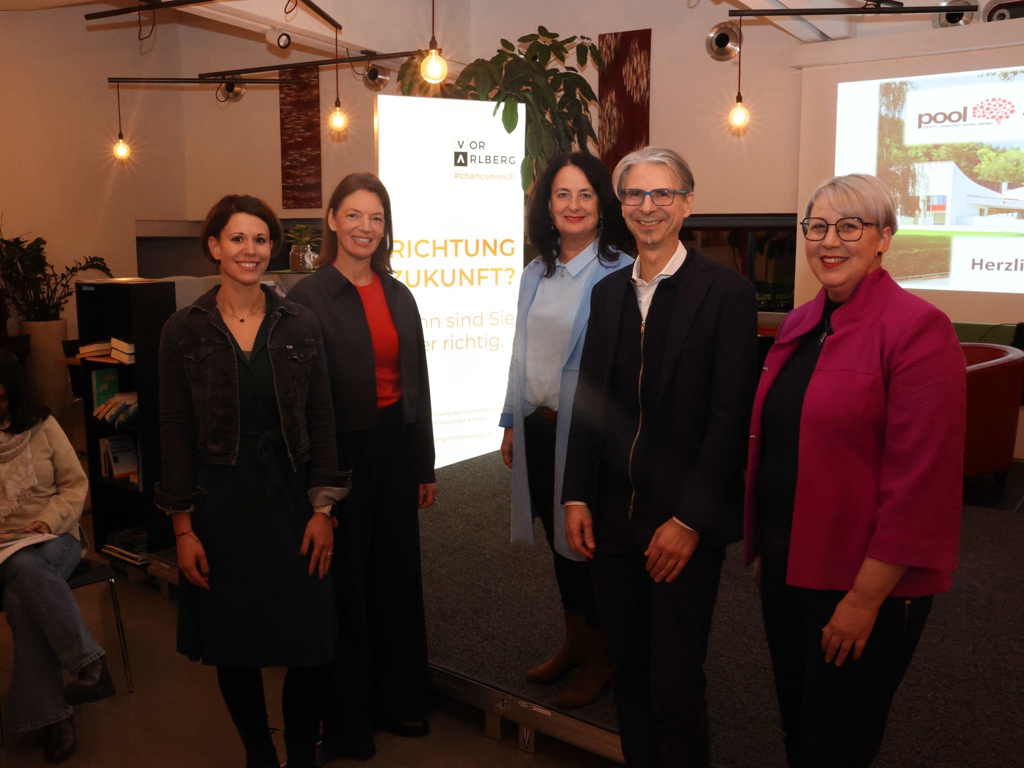 Martina Ott (PH Vbg.), Christina Meusburger, Dir. Barbara Bergmeister-Keckeis, Alexander Kappaurer und Sabine Schjeffknecht (