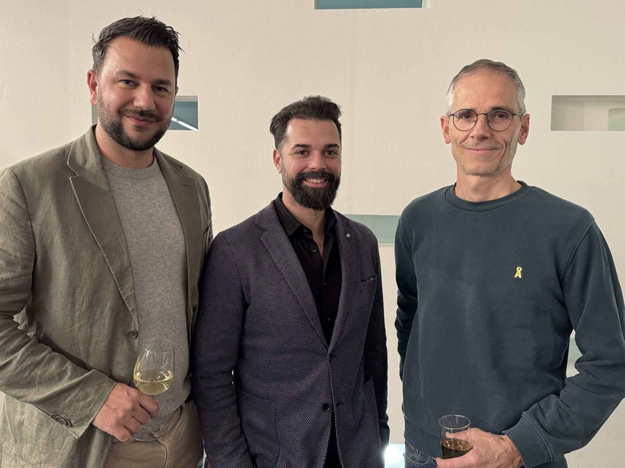 Florian Runge und Benjamin Pilz (Russmedia) mit Tobias Bechtold (Levendl).
