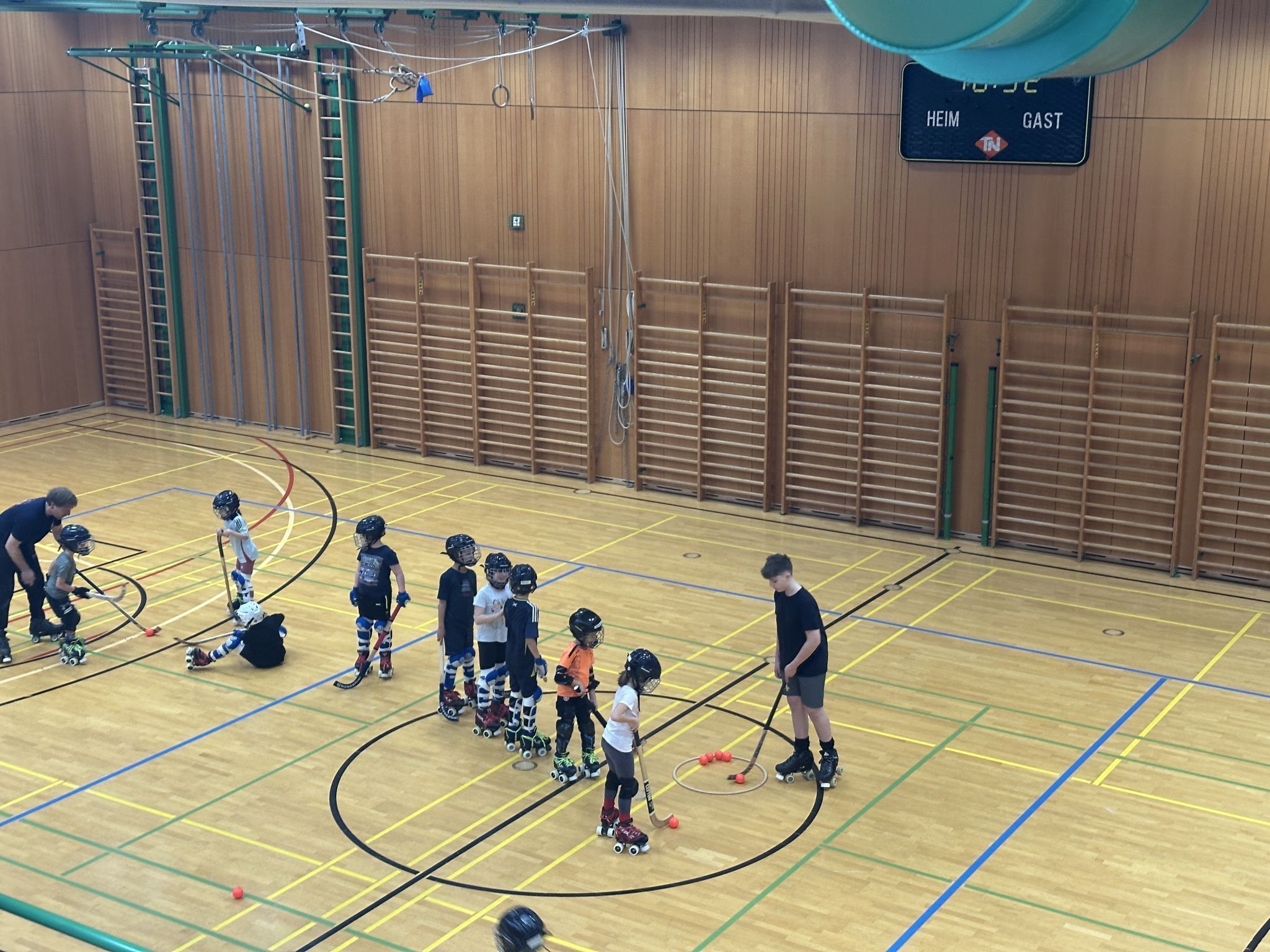 Beim Training steht die Zusammenarbeit im Team im Vordergrund