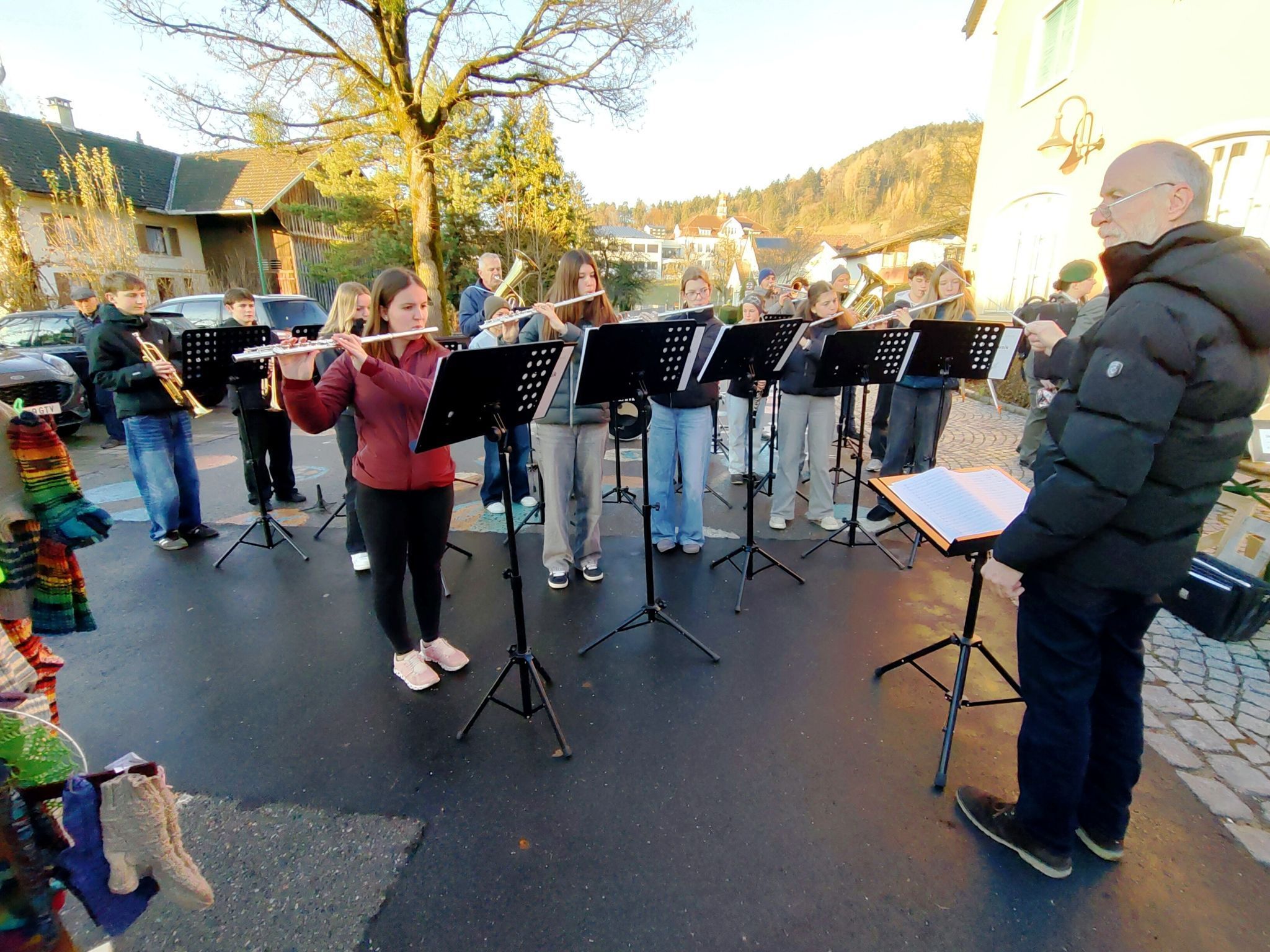 Die Jungmusik Röthis-Viktorsberg begeisterte mit Schwung und Rockklassikern.