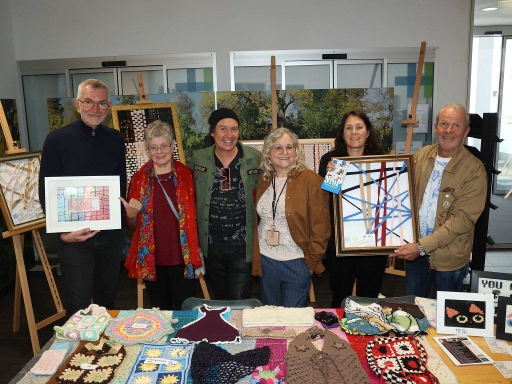 Künstlerspenden für Gewaltprävention in Hohenems