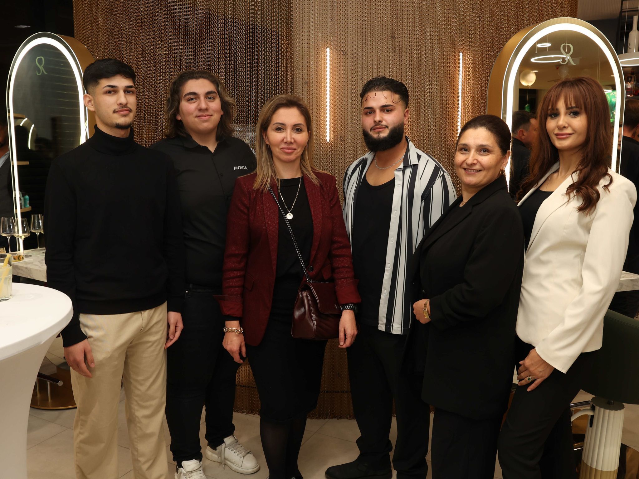 Rudi Hassan, Sarp und Fatma Sarikaya, Hamza Atab, Dilek Dagli und Khaula Hussein.