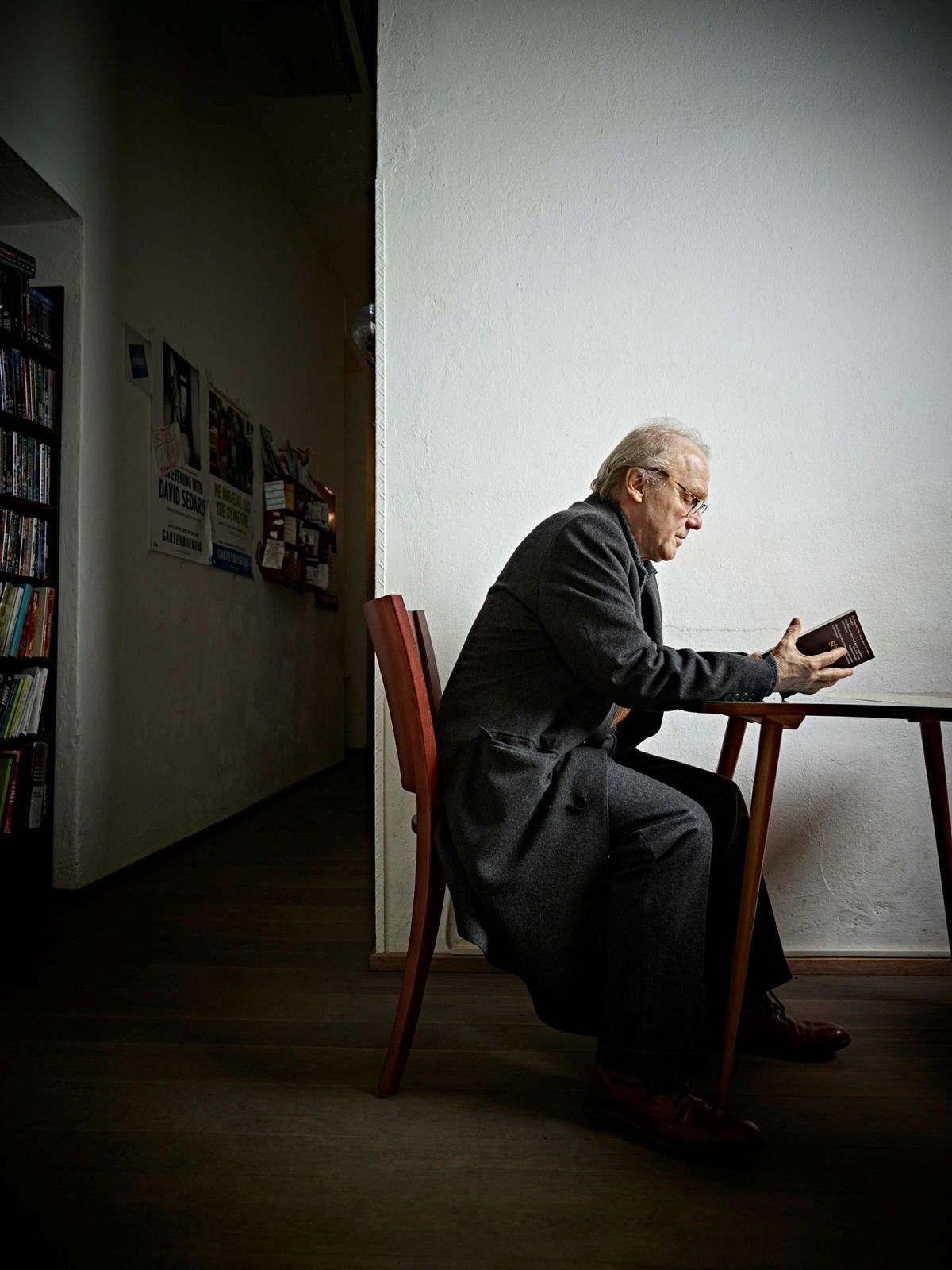 Man at work - Michael Köhlmeier am Lesen. (Foto: privat)