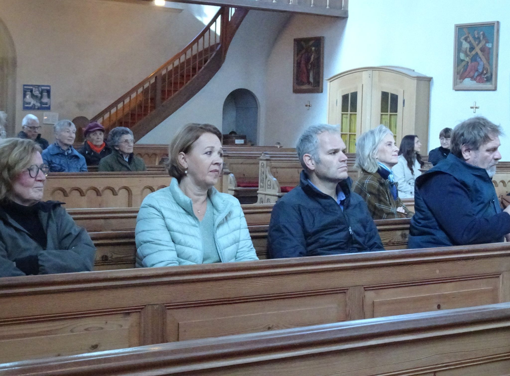 Auch Ex-Bürgermeisterin Andrea Kaufmann (2. v. li.) kam zum Festakt in die Klosterkirche.