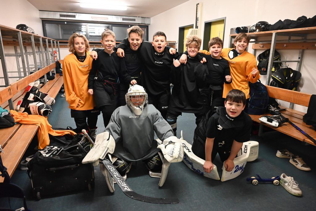 Diese Eishockey-Kids trainieren um 6 Uhr morgens – und das mit Begeisterung