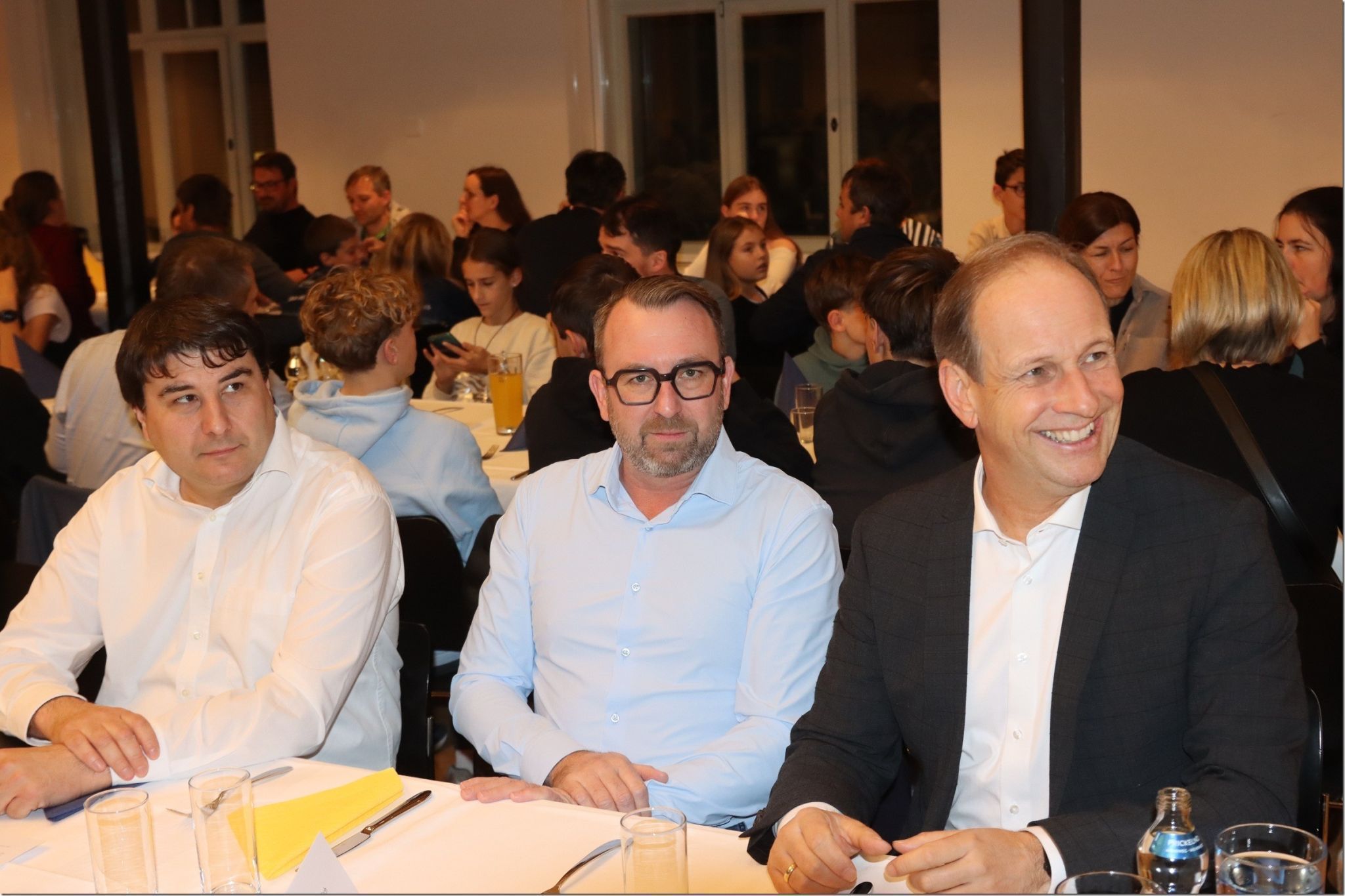 Dieter Egger, Dietmar Amann und Stefan Huchler überbrachten die Gratulations- und Glückwünsche.