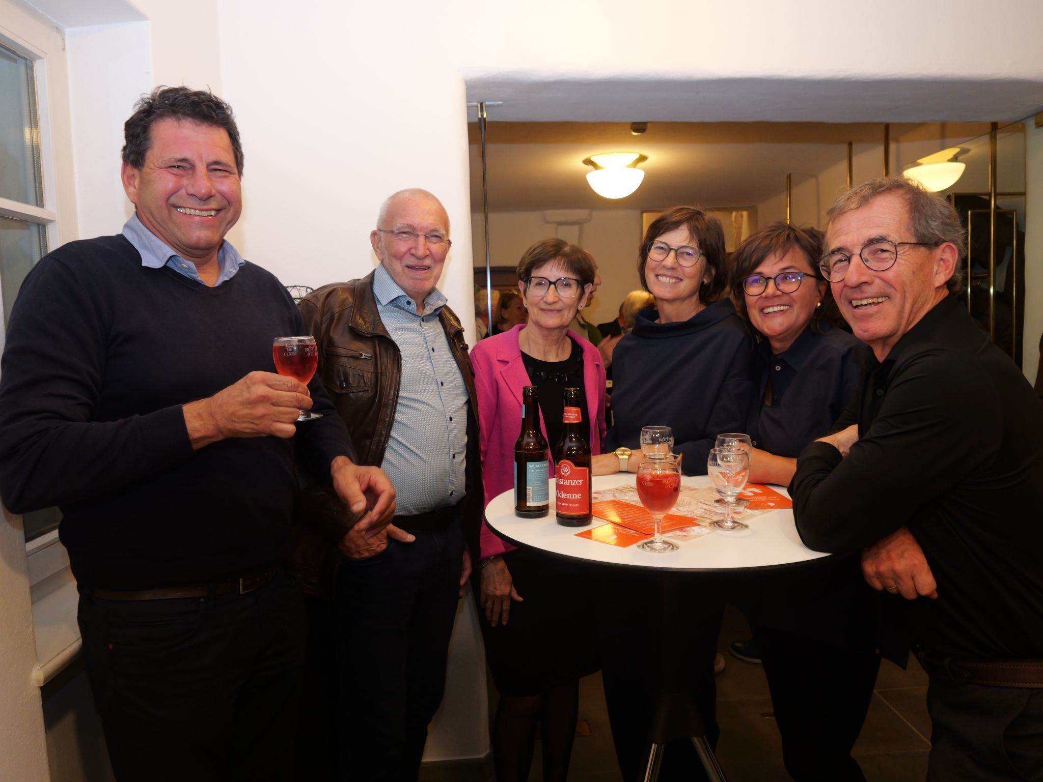 Manfred und Herlinde Schmid, Peter und Gabi Pircher, Melitta und Oskar Möller.