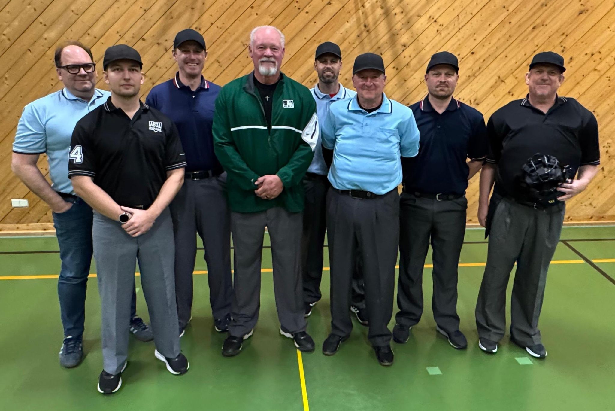 Die Funktionäre der Dornbirn Indians waren stolz, Ted Barrett in Dornbirn willkommen zu heißen. 
