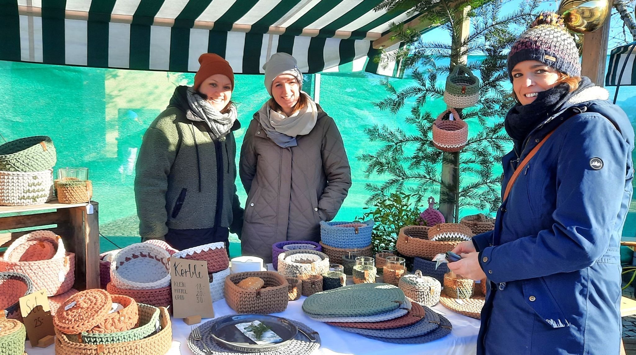 Der Bucher Dorfplatz wird am 29. November wieder Marktmeile beim Klosamarkt zum Start in die Adventzeit. 