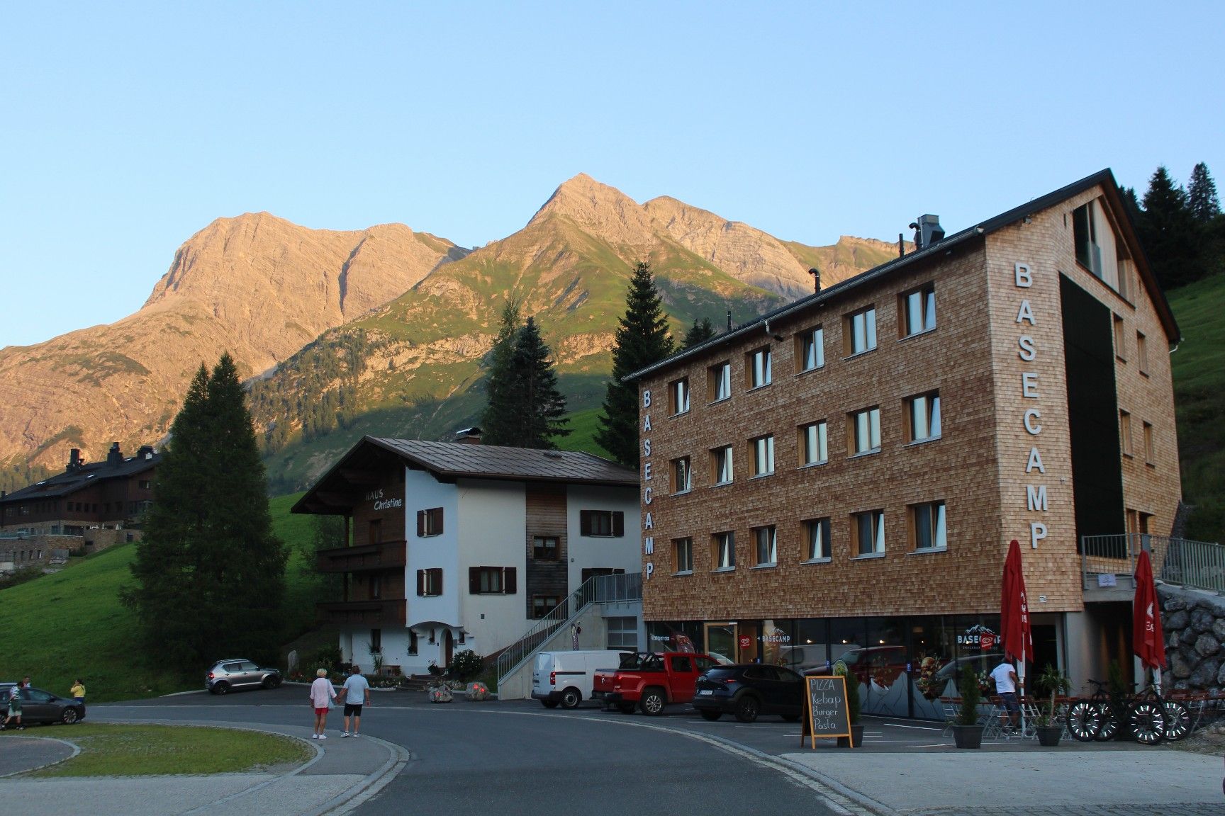 Zur erfreulichen Sommertourismus-Entwicklung in Warth hat auch das einzigartige multifunktionale Basecamp beigetragen,