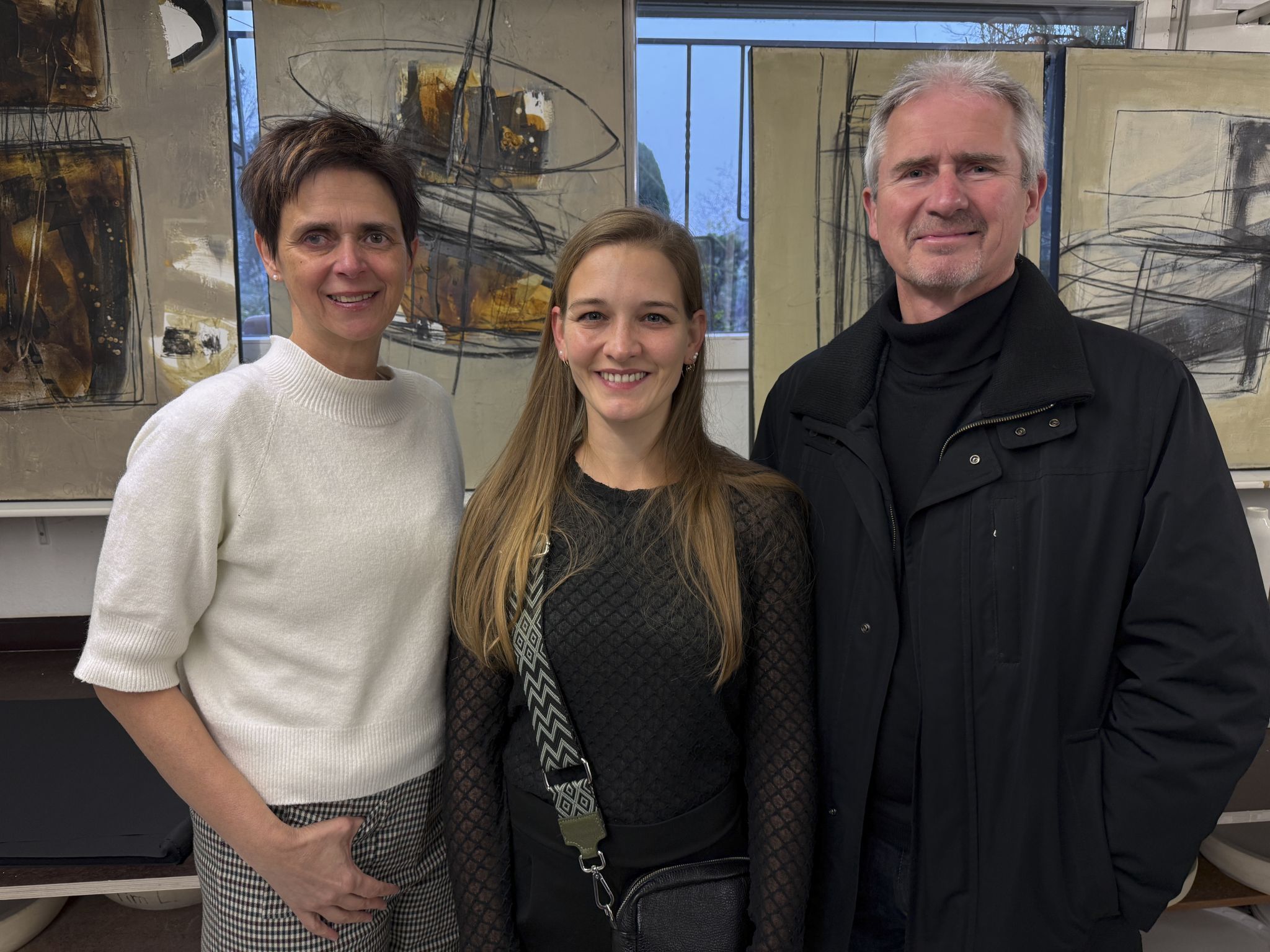 Alexandra Giesinger, Konstanze Vetter und Rudi Grimm genoßen den Kunstcocktail