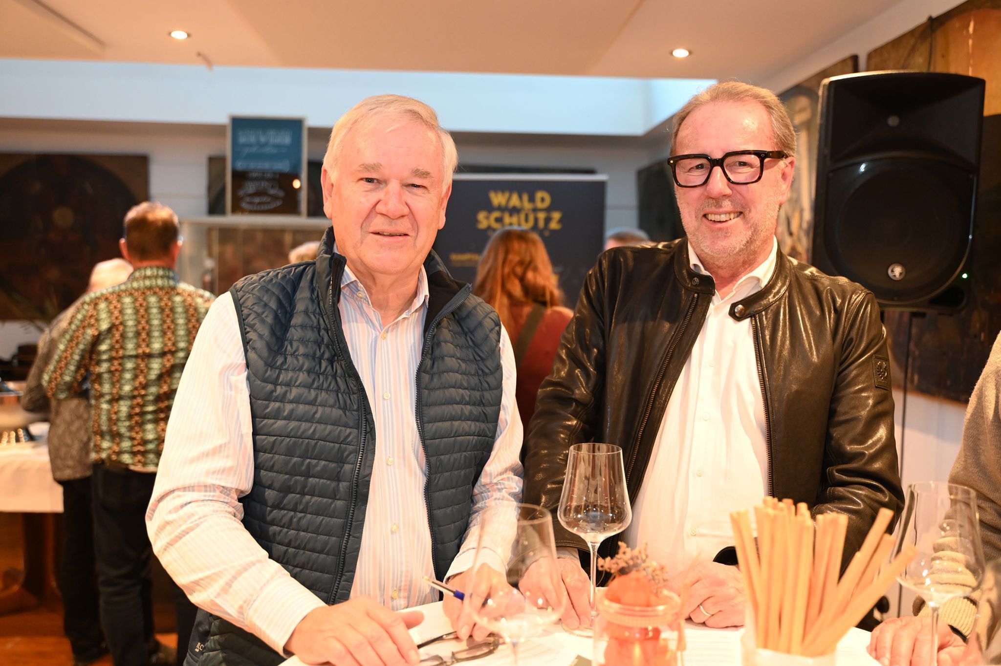 Wolfgang Mager und Kurt Zimmermann gustierten ebenfalls.