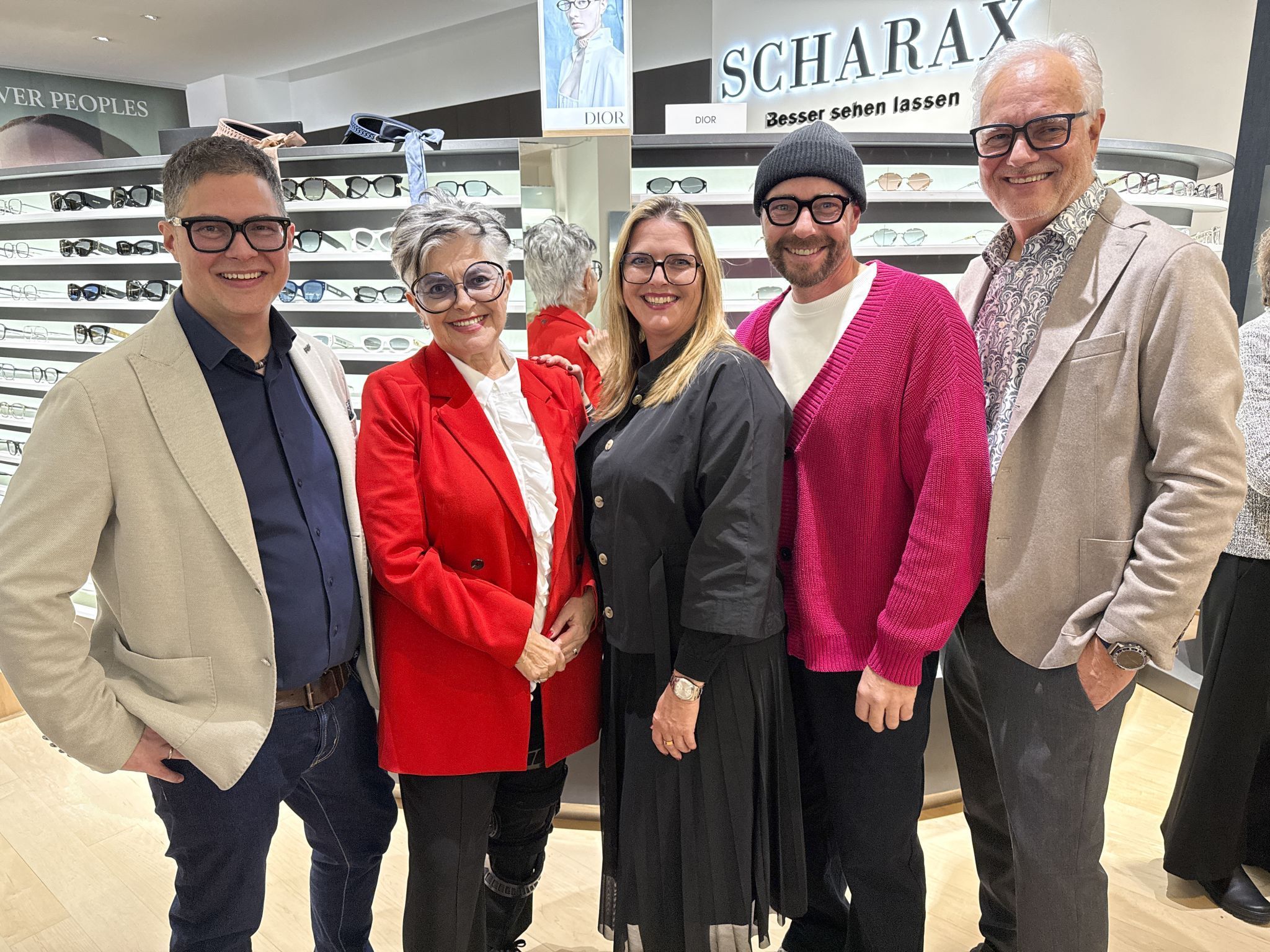 Alexander und Susanne Scharax, Barbara Haider, Christoph Bühler und Peter Scharax nahmens mit Fassung